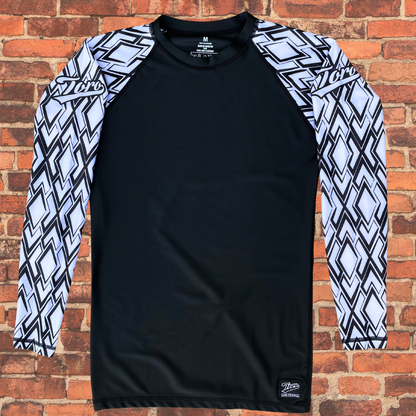 Toro "Diamond" Long Sleeve Rash Guard - White